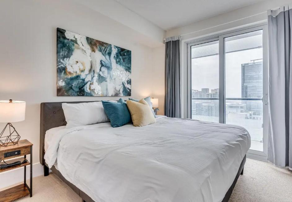 Skyline Suites - Walk To Mtcc, Acc, Rogers Centre & Entertainment District טורונטו מראה חיצוני תמונה