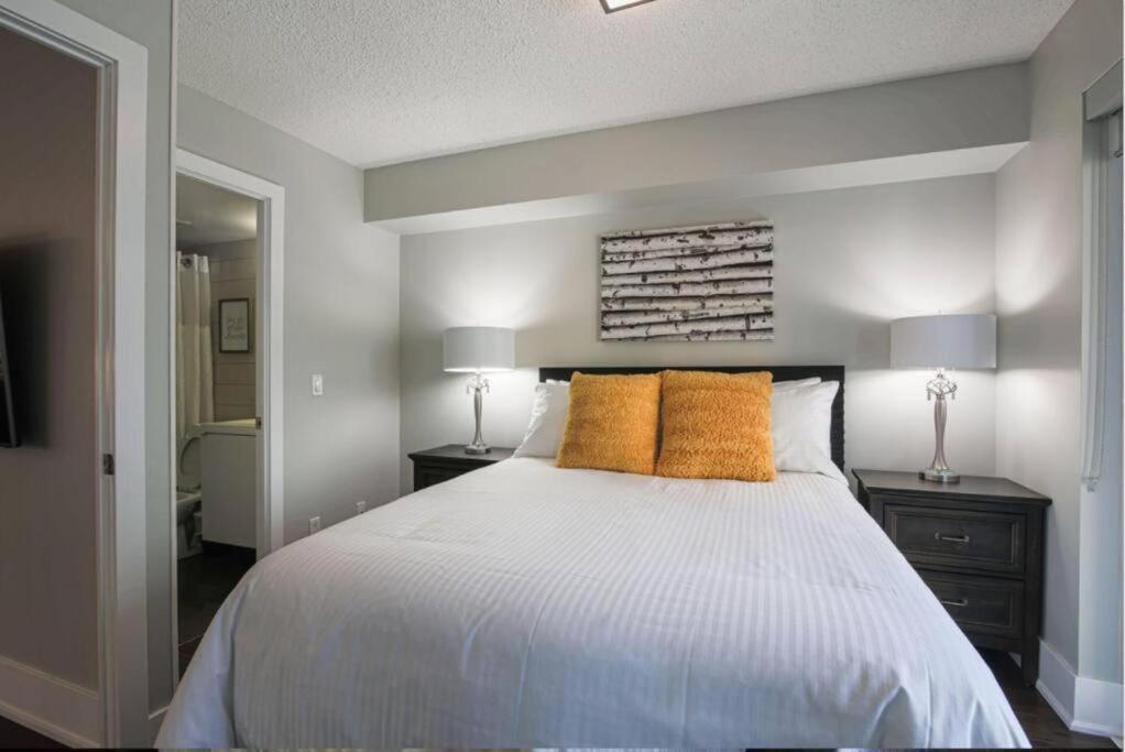Skyline Suites - Walk To Mtcc, Acc, Rogers Centre & Entertainment District טורונטו מראה חיצוני תמונה