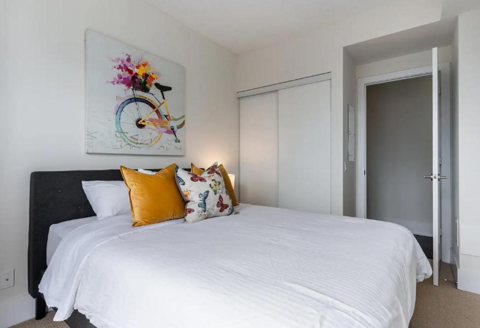 Skyline Suites - Walk To Mtcc, Acc, Rogers Centre & Entertainment District טורונטו מראה חיצוני תמונה