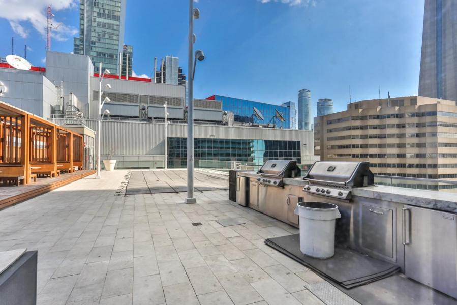 Skyline Suites - Walk To Mtcc, Acc, Rogers Centre & Entertainment District טורונטו מראה חיצוני תמונה