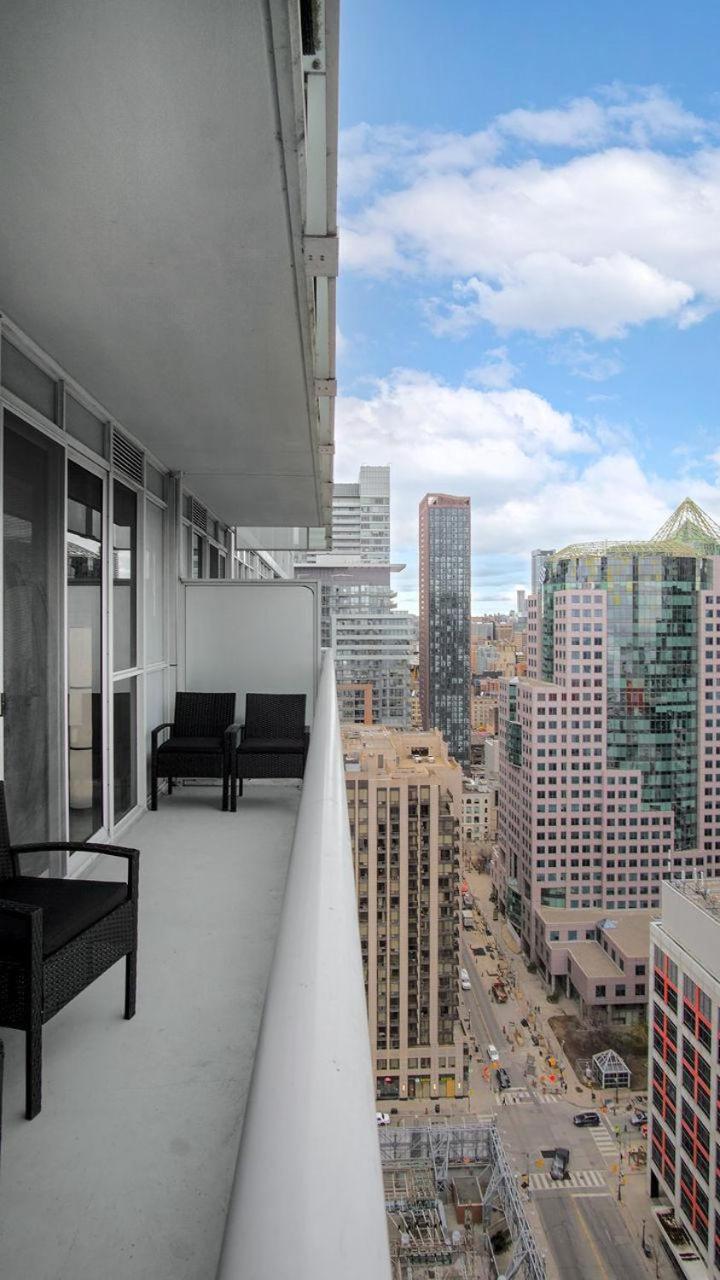 Skyline Suites - Walk To Mtcc, Acc, Rogers Centre & Entertainment District טורונטו מראה חיצוני תמונה