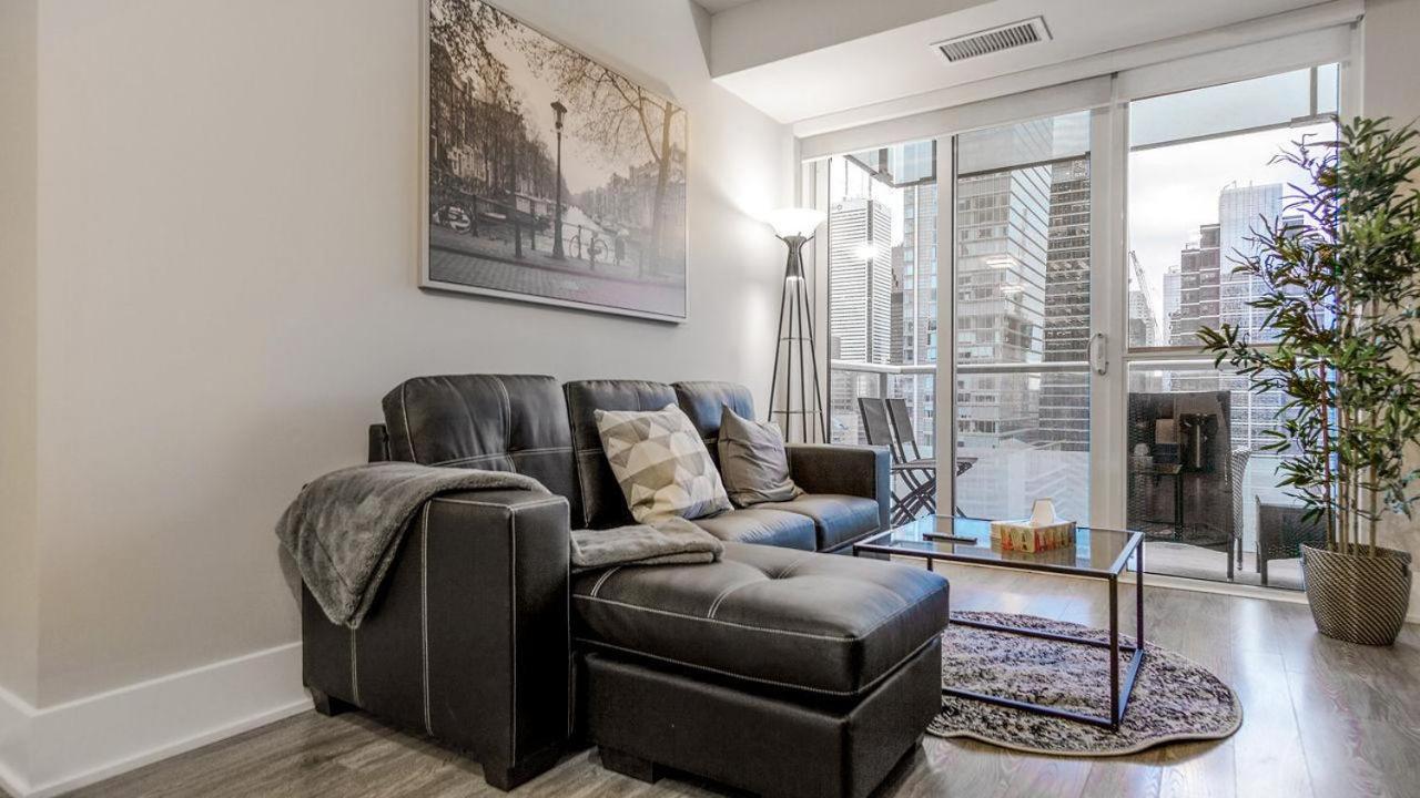 Skyline Suites - Walk To Mtcc, Acc, Rogers Centre & Entertainment District טורונטו מראה חיצוני תמונה