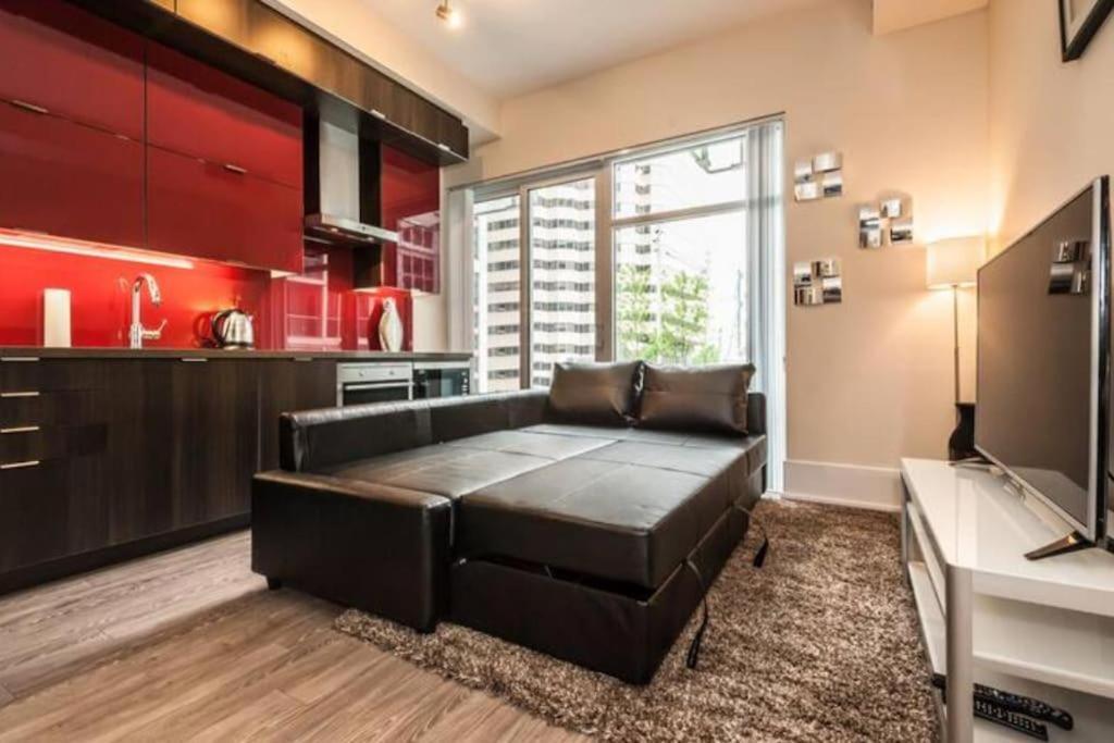 Skyline Suites - Walk To Mtcc, Acc, Rogers Centre & Entertainment District טורונטו מראה חיצוני תמונה